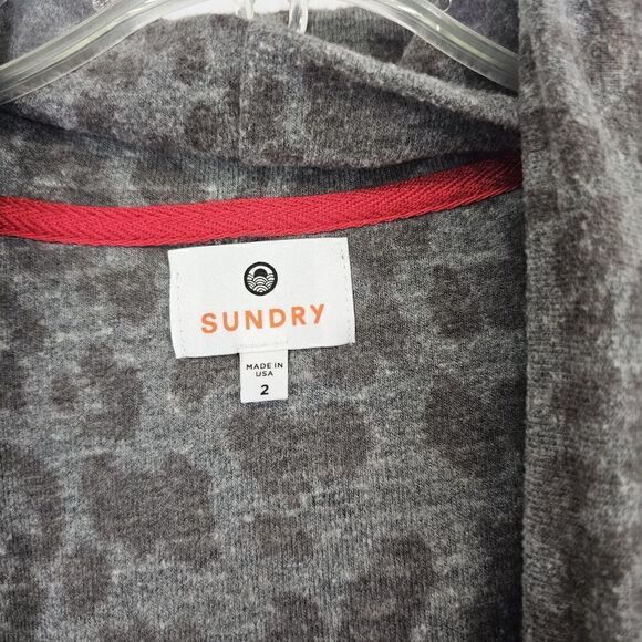 Sundry Women's Gray Leopard Print Long Sleeve Cardigan Size 2/ Medium - Picture 4 of 6